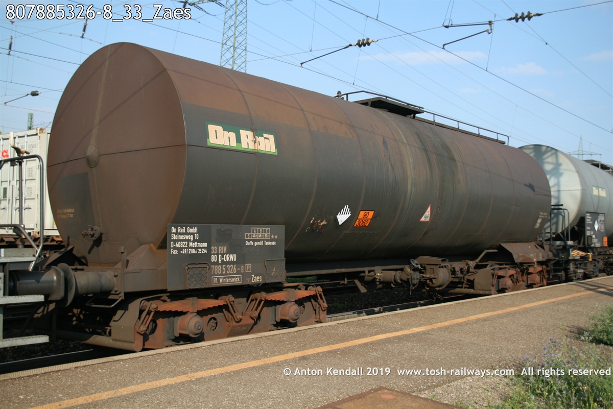 807885326-8_33_Zaes.jpg